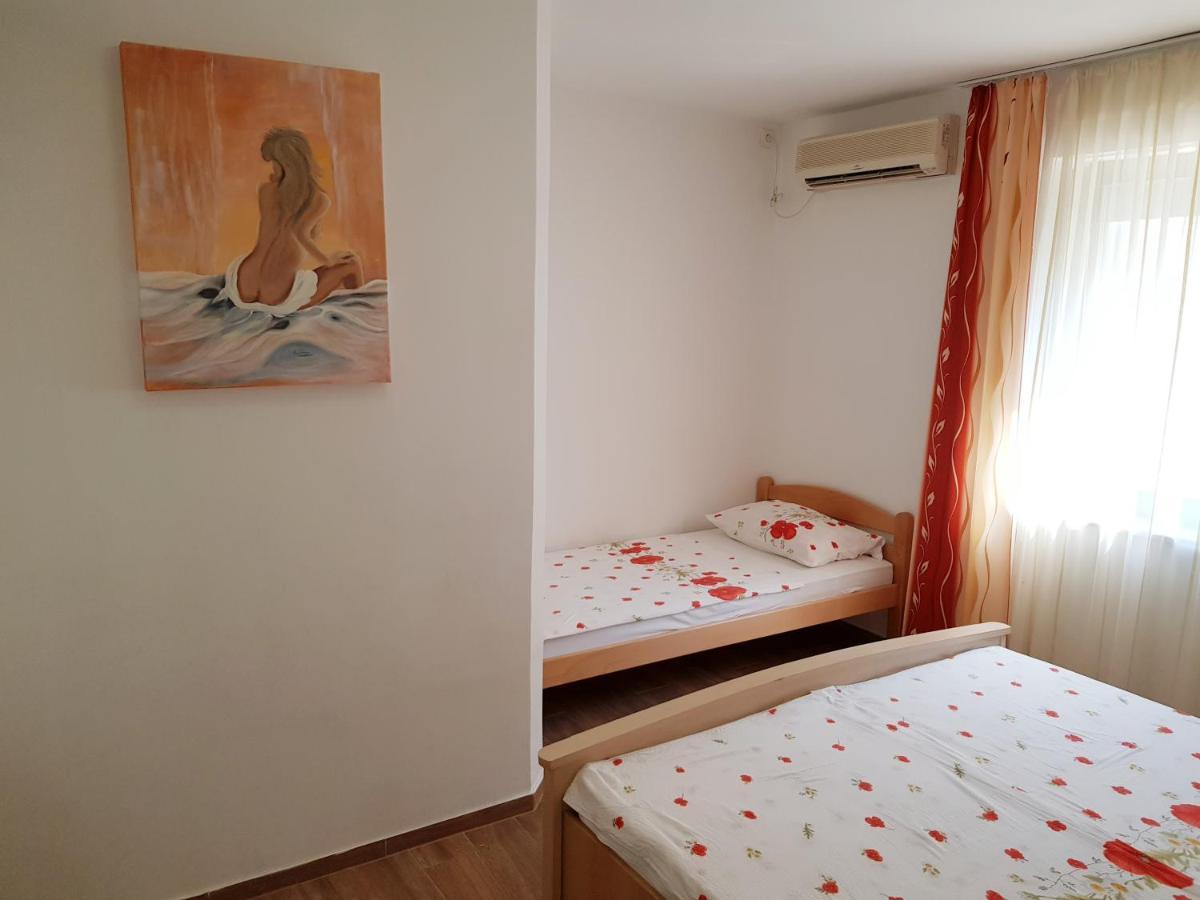Apartments Vila Tisa Mali Lošinj Exterior foto