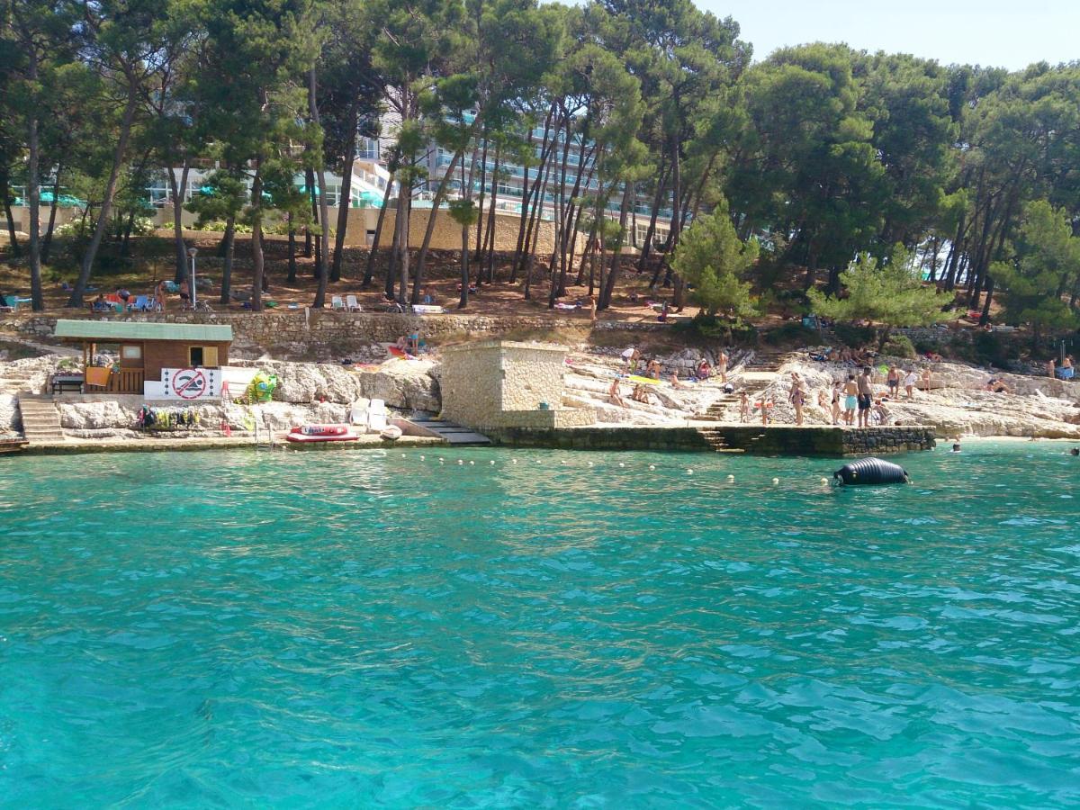 Apartments Vila Tisa Mali Lošinj Exterior foto