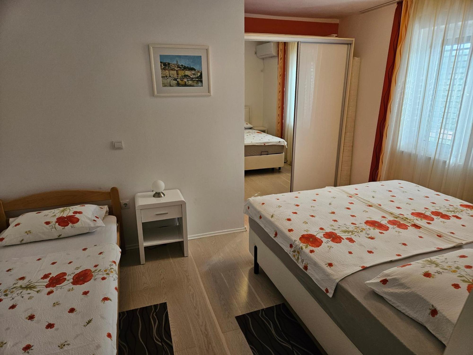 Apartments Vila Tisa Mali Lošinj Exterior foto